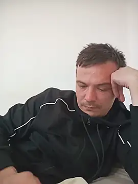 viktor1992-1-1 online show from 06-16-26, 03:14
