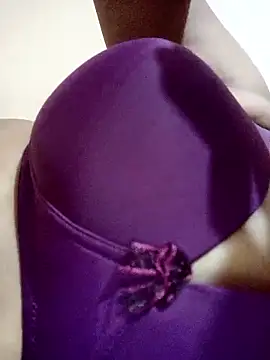 Snapshot of simu_685 chatting on 10-05-25, 06:39 simu 685 online show from 10-05-25, 06:39