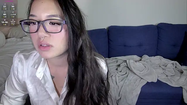 Snapshot of kittykatkathy chatting on 11-13-25, 04:06 kittykatkathy online show from 11-13-25, 04:06