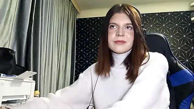 LissaKradfer online show from 10-10-25, 01:32