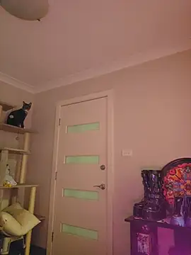 Snapshot of lonely_Cosplay_chick chatting on 11-03-25, 11:44 lonely Cosplay chick online show from 11-03-25, 11:44