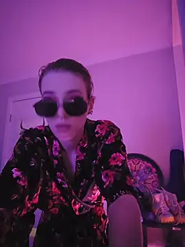 Snapshot of lonely_Cosplay_chick chatting on 11-19-25, 11:21 lonely Cosplay chick online show from 11-19-25, 11:21