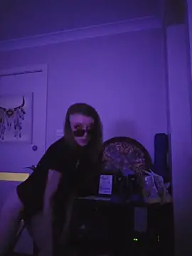 Snapshot of lonely_Cosplay_chick chatting on 11-29-25, 02:20 lonely Cosplay chick online show from 11-29-25, 02:20