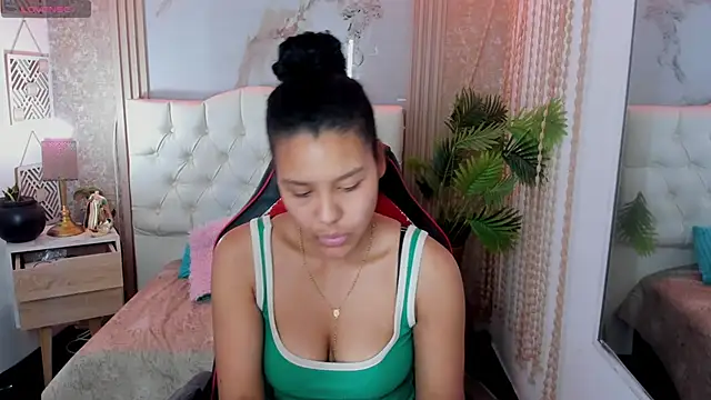 AriaVega online show from 03-29-26, 12:16