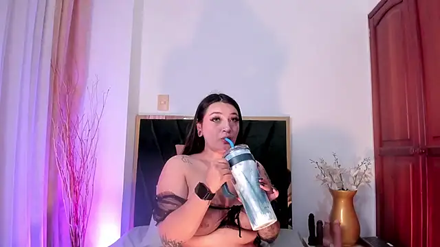 LilithEsme online show from 10-14-25, 11:49