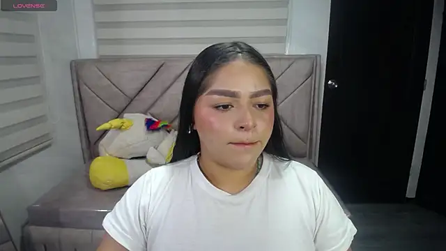 Snapshot of Dayan_v_ chatting on 10-18-25, 07:47 Dayan v  online show from 10-18-25, 07:47