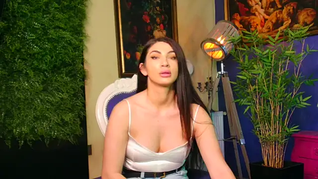 nicolepalmer online show from 10-14-25, 05:36