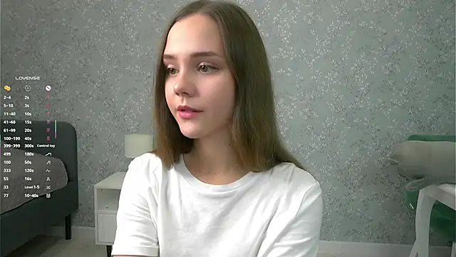 SweetSaraPie online show from 10-05-25, 07:01