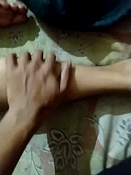 Snapshot of Aditi1996 chatting on 02-10-26, 08:02 Aditi1996 online show from 02-10-26, 08:02