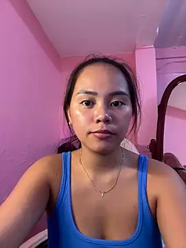 Snapshot of Funtasee_Andi chatting on 05-18-26, 08:36 Funtasee Andi online show from 05-18-26, 08:36