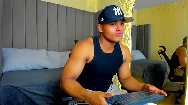 lebron james25 online show from 10-28-25, 12:30