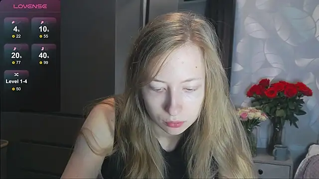 yuki bloom online show from 10-20-25, 07:42