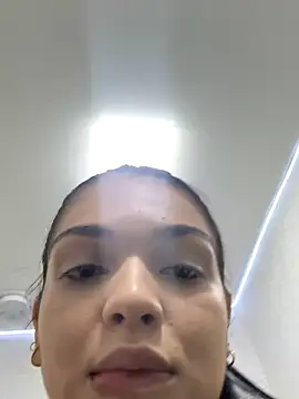 catalina garciaa online show from 11-04-25, 06:07