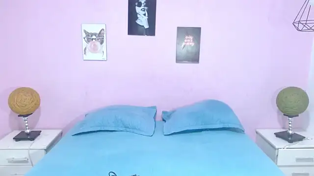 alessia nichols online show from 10-17-25, 07:05