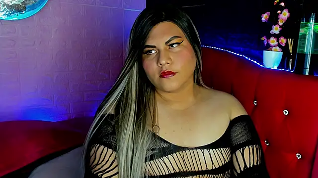 Snapshot of Sussan__dirty chatting on 10-11-25, 01:20 Sussan dirty online show from 10-11-25, 01:20