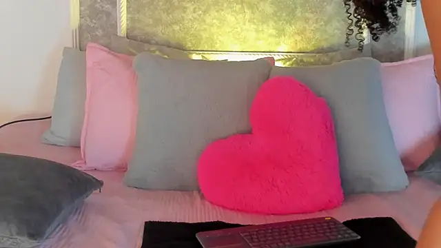  victoriaa  lois online show from 10-29-25, 07:48