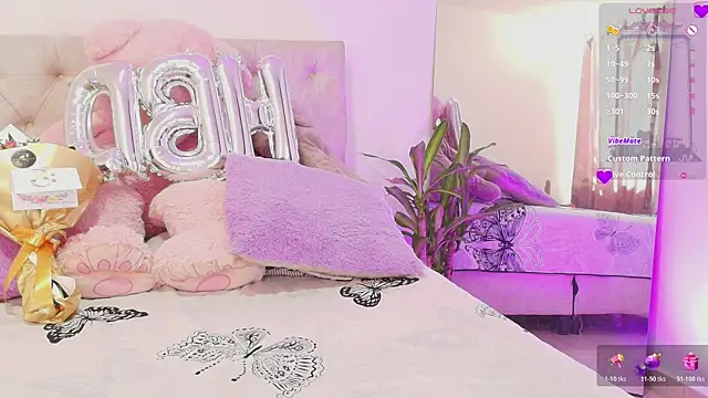 SoofiKiss online show from 04-24-26, 08:33