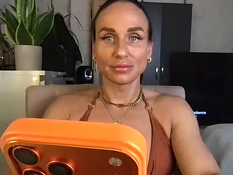 GluteQueenE online show from 11-27-25, 03:14