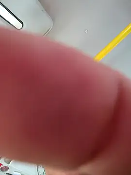 shannon kinne  online show from 10-23-25, 01:32