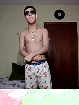 Mrdante23 online show from 10-18-25, 01:08