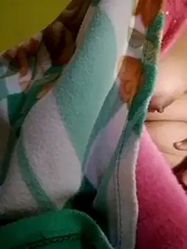 Snapshot of CUT_MOM chatting on 12-14-25, 06:23 CUT MOM online show from 12-14-25, 06:23