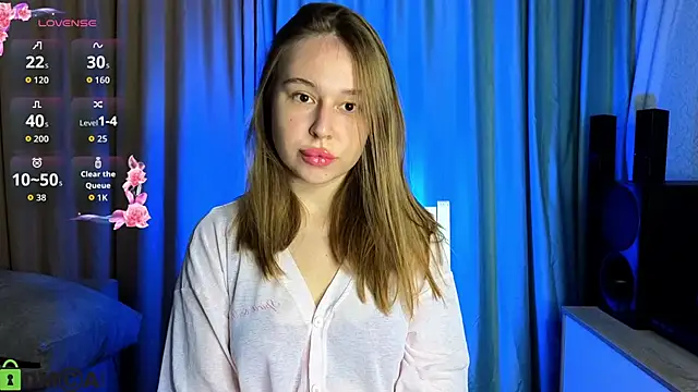 Snapshot of sleepjoi chatting on 10-30-25, 04:41 sleepjoi online show from 10-30-25, 04:41