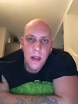 Snapshot of Kobradera1984 chatting on 10-10-25, 09:47 Kobradera1984 online show from 10-10-25, 09:47