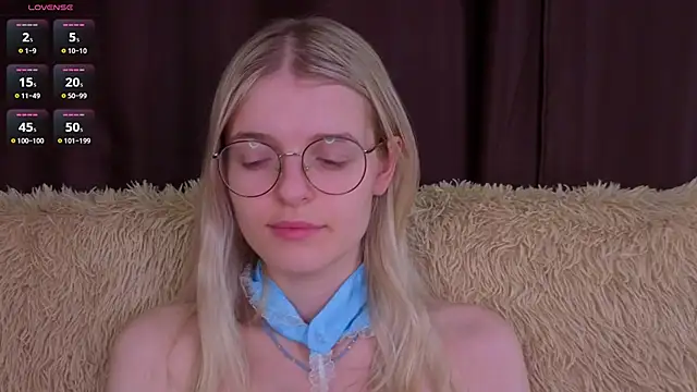 MonicaShiny online show from 11-10-25, 08:08