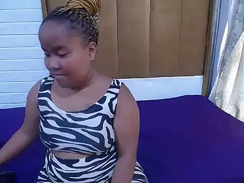 ChubbyMigetxx online show from 10-30-25, 11:22