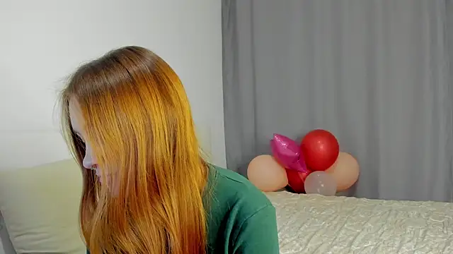 Snapshot of MarindaRuud chatting on 11-06-25, 11:33 MarindaRuud online show from 11-06-25, 11:33