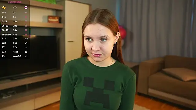 Snapshot of MarindaRuud chatting on 11-17-25, 11:49 MarindaRuud online show from 11-17-25, 11:49