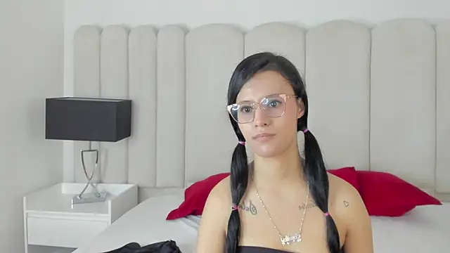 Alanha   online show from 11-27-25, 03:52