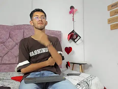 ianthompsoncut online show from 10-10-25, 11:04