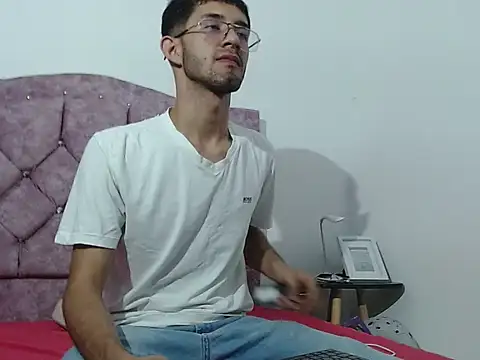 ianthompsoncut online show from 10-29-25, 03:42