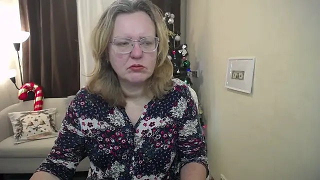 VestaWoody online show from 12-05-25, 07:17