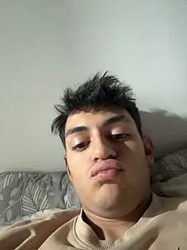 Monson cl2 online show from 10-15-25, 06:57