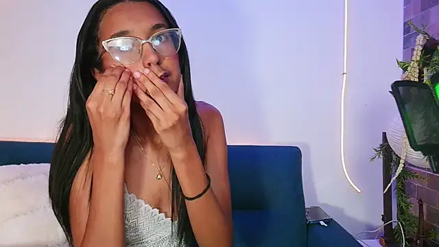 luna valen online show from 04-29-26, 03:21