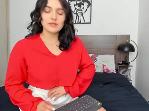 CutieHott online show from 10-04-25, 04:27