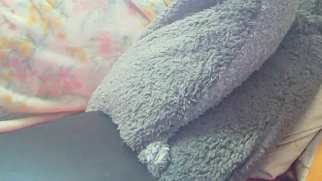 Snapshot of Playful_MILF_Demi chatting on 12-03-25, 07:38 Playful MILF Demi online show from 12-03-25, 07:38