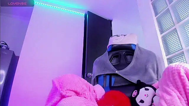 Snapshot of Sweet-SharoKitty chatting on 11-02-25, 06:54 Sweet-SharoKitty online show from 11-02-25, 06:54