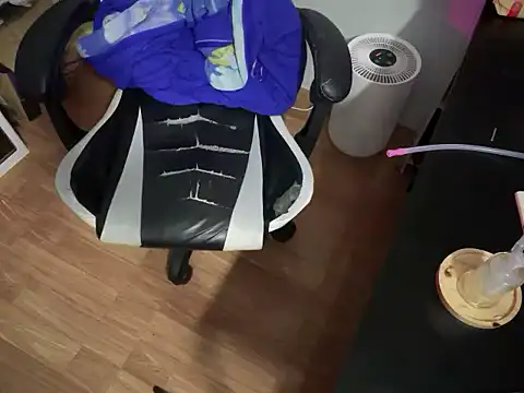 Wuza-H online show from 10-22-25, 06:51