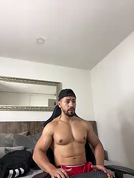 Ezzio Scolaro online show from 10-20-25, 01:55