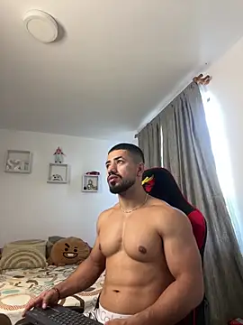 Ezzio Scolaro online show from 12-14-25, 01:05