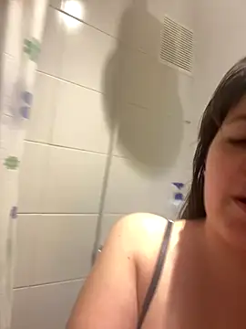 Anyhot latina online show from 10-20-25, 09:04