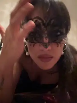 justhoney1998 online show from 10-10-25, 05:34