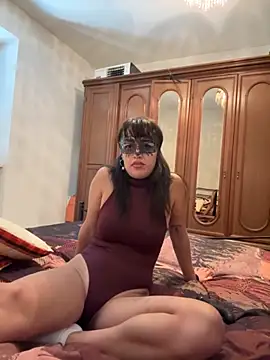 justhoney1998 online show from 10-11-25, 12:36