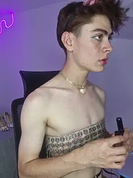 Sam Clark online show from 12-04-25, 05:17