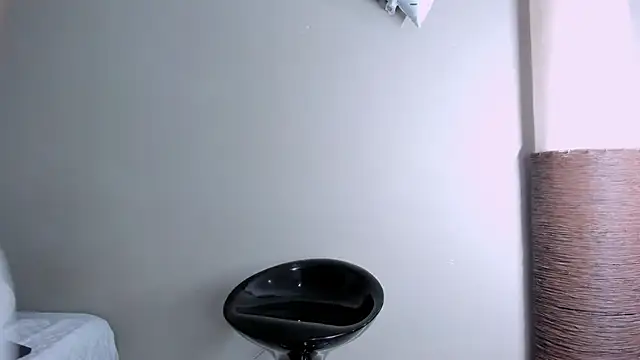 Snapshot of _axelking_ chatting on 11-04-25, 11:42 axelking online show from 11-04-25, 11:42