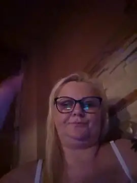 NieMaJazdyBezGwiazdy7883 online show from 11-07-25, 06:41