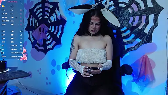 lucessita online show from 10-29-25, 02:14